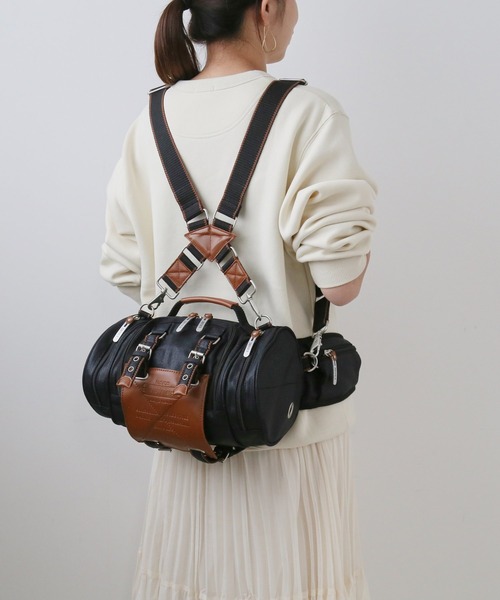 DEVICE（デバイス）の「DEVICE WORK 4way ヒップバッグ（ボディバッグ/ウエストポーチ・メンズ・カーキ/ブラック×ブラック/ブラック・FREE）」の4枚目の写真