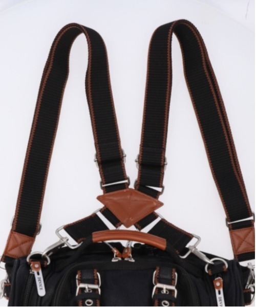 DEVICE（デバイス）の「DEVICE WORK 4way ヒップバッグ（ボディバッグ/ウエストポーチ・メンズ・カーキ/ブラック×ブラック/ブラック・FREE）」の14枚目の写真