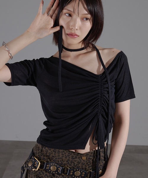 apres jour mignon(アプレジュールミニョン)の「ドロストオフショルトップス【ZOZOTOWN限定アイテム】(Tシャツ/カットソー・レディース・ベージュ/グレー/チャコールグレー/ブラック・X-LARGE/フリー)」の2枚目の写真