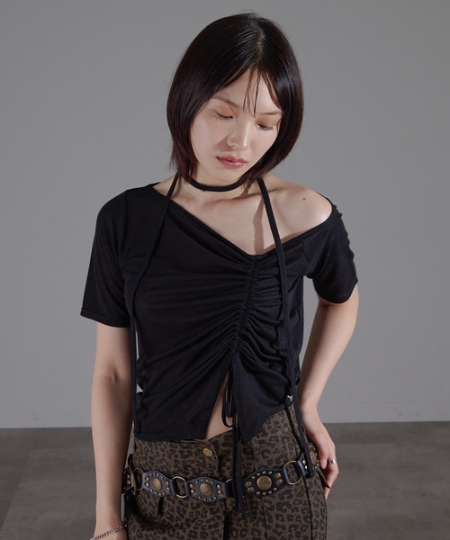 apres jour mignon(アプレジュールミニョン)の「ドロストオフショルトップス【ZOZOTOWN限定アイテム】(Tシャツ/カットソー・レディース・ベージュ/グレー/チャコールグレー/ブラック・X-LARGE/フリー)」の6枚目の写真