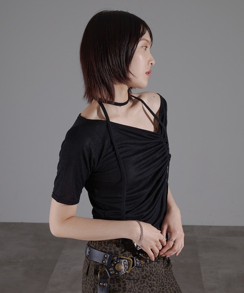 apres jour mignon(アプレジュールミニョン)の「ドロストオフショルトップス【ZOZOTOWN限定アイテム】(Tシャツ/カットソー・レディース・ベージュ/グレー/チャコールグレー/ブラック・X-LARGE/フリー)」の9枚目の写真