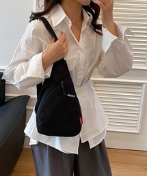 ナイロン三角スリングバッグ