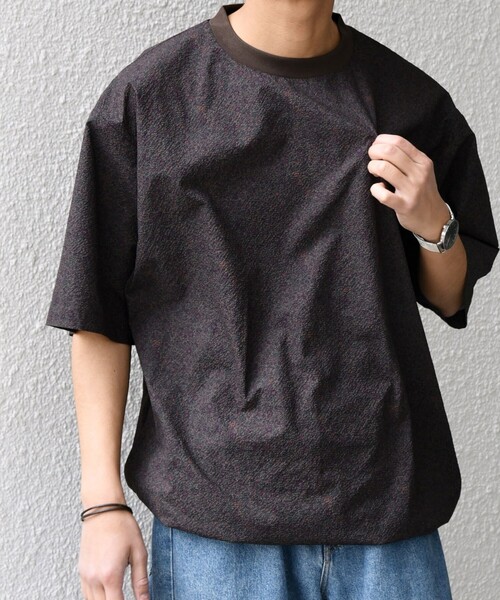 SHIPS any（シップス エニィ）の「SHIPS any:〈撥水/軽量/ストレッチ〉SOLOTEX(R) シアサッカー スピンドル Tシャツ(セットアップ対応)25SS◇（Tシャツ/カットソー・メンズ・ブラック/ブラウン/ネイビー/その他・MEDIUM/SMALL/LARGE）」の4枚目の写真