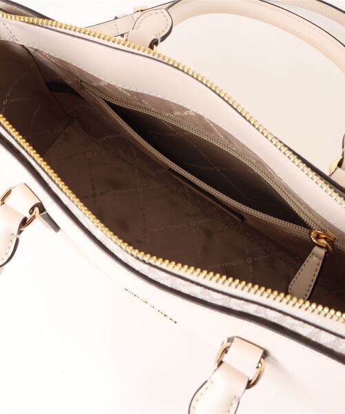 MICHAEL KORS(マイケルコース)の「ARDEN MD TZ SATCHEL サッチェル(ハンドバッグ・レディース・ベージュ系・FREE)」の4枚目の写真