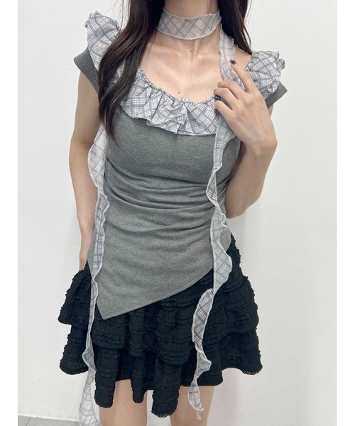 PHILLY（フィリー）の「【2点セット】チェックチョーカーフリルTシャツ（Tシャツ/カットソー・レディース・ベージュ/グレー・FREE）」の2枚目の写真