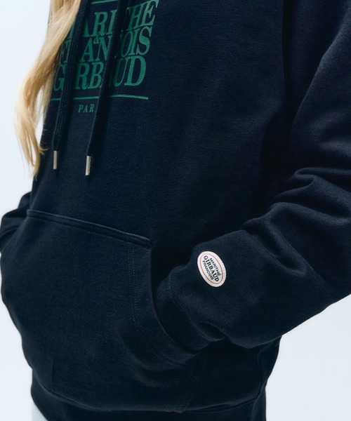 MARITHE + FRANCOIS GIRBAUD（マリテフランソワジルボー）の「CLASSIC LOGO HOODIE（パーカー・レディース・オートミール/ヘザーグレー/ネイビー/ブラック・X-LARGE/SMALL/MEDIUM/LARGE）」の14枚目の写真