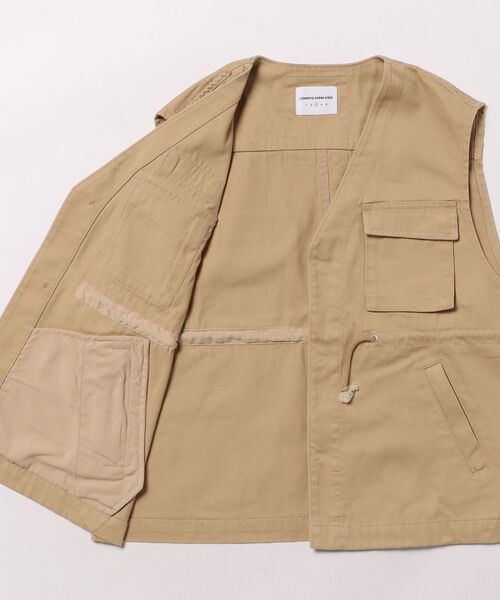 LOWRYS FARM（ローリーズファーム）の「mamiミリタリーキッズベスト　493563（ベスト・キッズ・カーキ/ブラック/ベージュ系その他・110cm/130cm）」の5枚目の写真