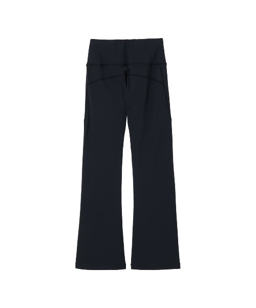 le coq sportif(ルコックスポルティフ)の「ルフフォルム ハイライズフレアパンツ(その他パンツ・レディース・ブラック/ネイビー・M/S/XL/L)」の4枚目の写真