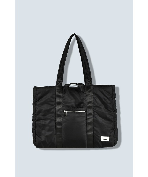 OMMO(オーエムエムオー)の「PADDED NYLON 2WAY WIDE TOTE(トートバッグ・レディース・ブラック/カーキ・F)」の20枚目の写真