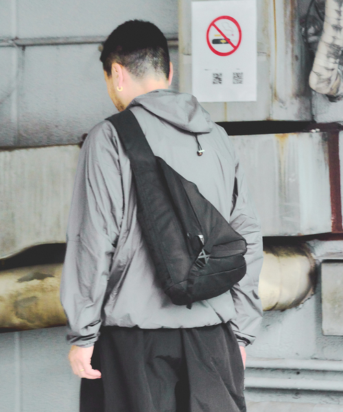 WISM（ウィズム）の「Dan Gee / ダン ジー FOLD BAG（ショルダーバッグ・メンズ・ブラック・FREE）」の18枚目の写真