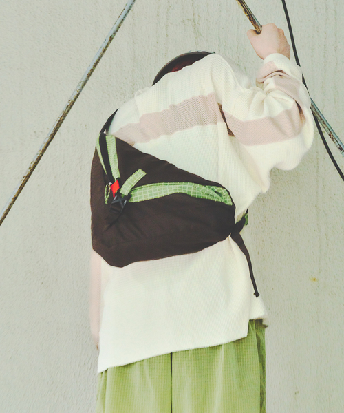 WISM（ウィズム）の「Dan Gee / ダン ジー FOLD BAG（ショルダーバッグ・メンズ・ブラック・FREE）」の14枚目の写真