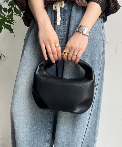 DouDou(ドゥドゥ)の「【WEB限定】メタルポイントショルダーバッグ(ショルダーバッグ・レディース・ベージュ/ボルドー/ブラック・FREE)」の5枚目の写真