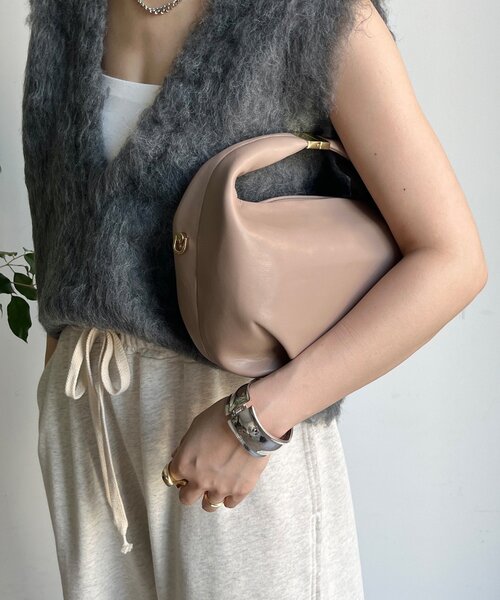 DouDou(ドゥドゥ)の「【WEB限定】メタルポイントショルダーバッグ(ショルダーバッグ・レディース・ベージュ/ボルドー/ブラック・FREE)」の10枚目の写真