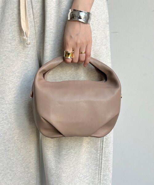 DouDou(ドゥドゥ)の「【WEB限定】メタルポイントショルダーバッグ(ショルダーバッグ・レディース・ベージュ/ボルドー/ブラック・FREE)」の12枚目の写真