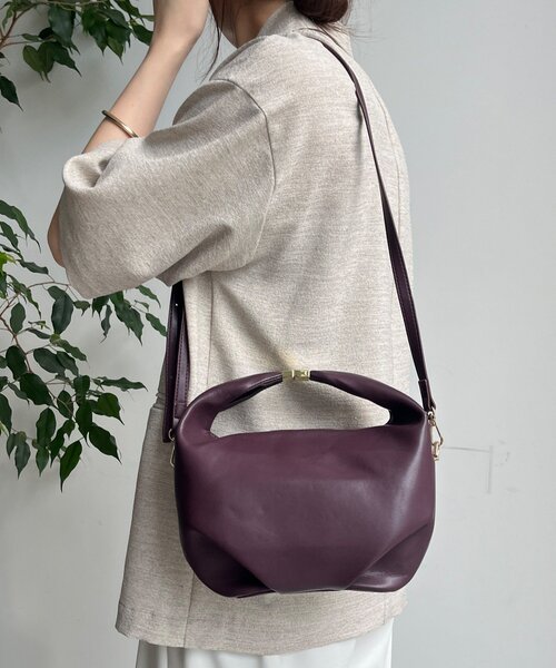 DouDou(ドゥドゥ)の「【WEB限定】メタルポイントショルダーバッグ(ショルダーバッグ・レディース・ベージュ/ボルドー/ブラック・FREE)」の15枚目の写真