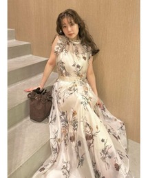 ボタニカルプリントシアータックスカートを使った人気ファッション