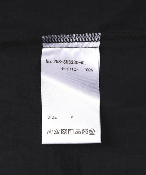 WHITELAND(ホワイトランド)の「WHITELAND/ホワイトランド/NYLON S/S SHIRT(シャツ/ブラウス・メンズ・ブラック/グレー・F)」の11枚目の写真