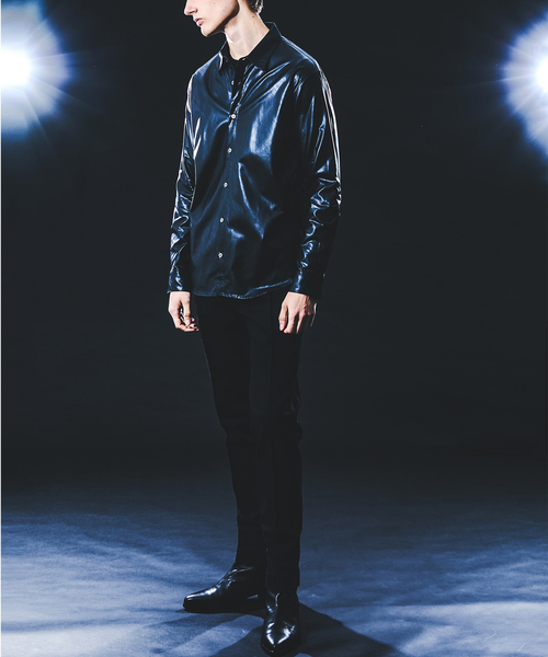 5351 POUR LES HOMMES（ゴーサンゴーイチプールオム）の「レザータッチ 長袖シャツ（シャツ/ブラウス・メンズ・ブラック・44/46/48/50）」の2枚目の写真