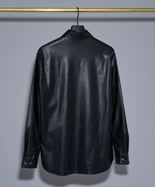 5351 POUR LES HOMMES（ゴーサンゴーイチプールオム）の「レザータッチ 長袖シャツ（シャツ/ブラウス・メンズ・ブラック・44/46/48/50）」の4枚目の写真