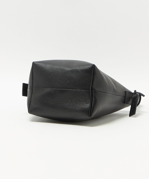 ＜LA UNIQA＞ レザー バッグ　ユナイテッドアローズ BEAUTY&YOUTH UNITED ARROWS（ビューティーアンドユースユナイテッド