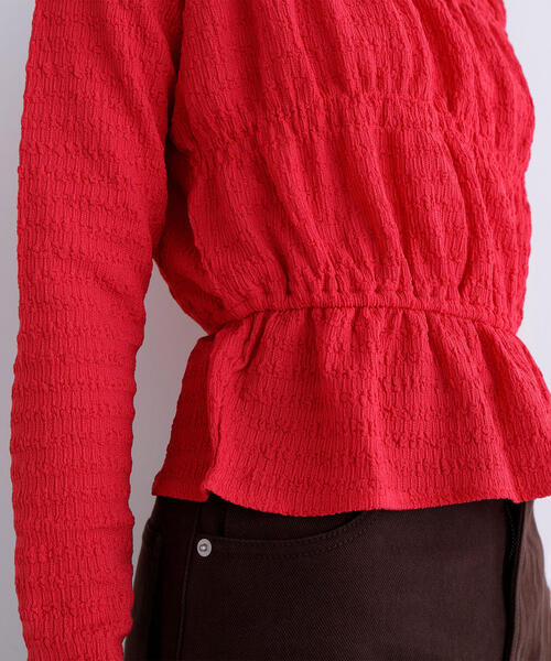 NATURAL BEAUTY BASIC（ナチュラルビューティーベーシック）の「◇シャーリングペプラムカットソー長袖（Tシャツ/カットソー・レディース・ダークブラウン/レッド/オフホワイト・FREE）」の21枚目の写真