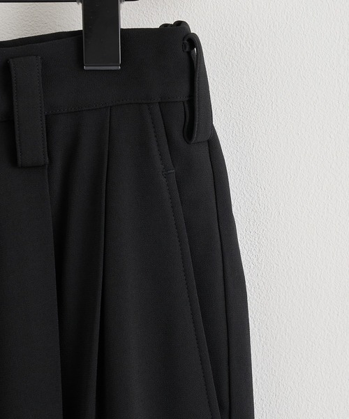 UJOH(ウジョー)の「【UJOH HOMME / ウジョーオム】Wide 2 Tuck PNT(スラックス・メンズ・ブラック/ブラウン・4/5)」の11枚目の写真