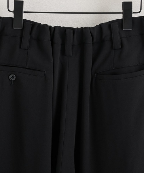 UJOH(ウジョー)の「【UJOH HOMME / ウジョーオム】Wide 2 Tuck PNT(スラックス・メンズ・ブラック/ブラウン・4/5)」の10枚目の写真