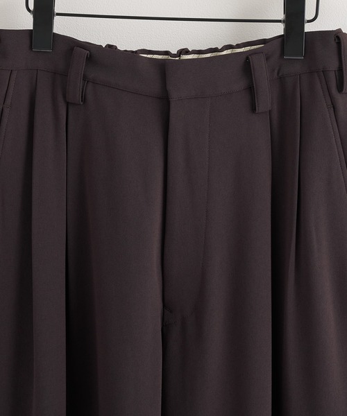 UJOH(ウジョー)の「【UJOH HOMME / ウジョーオム】Wide 2 Tuck PNT(スラックス・メンズ・ブラック/ブラウン・4/5)」の7枚目の写真