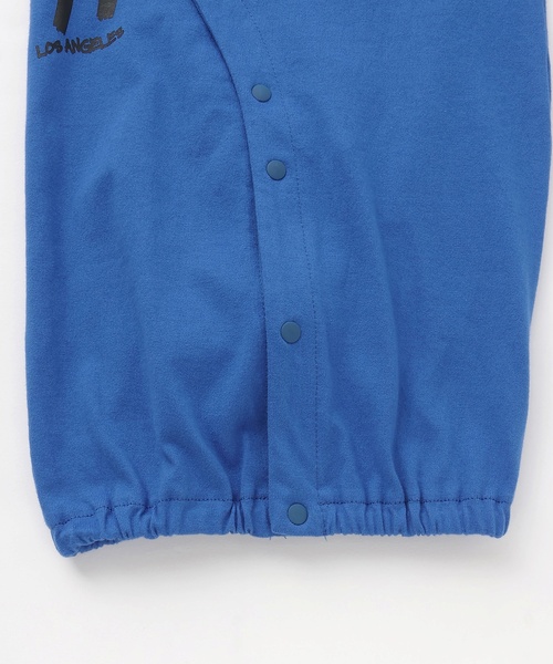 XLARGE KIDS（エクストララージキッズ）の「総柄グラフィティ長袖2WAYオール（ロンパース・キッズ・ブルー/ブラック/レッド・50-70cm）」の13枚目の写真