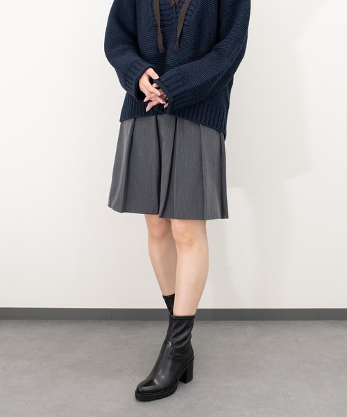 Luca Grossi(ルーカグロッシ)の「【Luca Grossi】チャンキーヒールストレッチショートブーツ(L53000)(ブーツ・レディース・ブラック・36/37/38)」の4枚目の写真