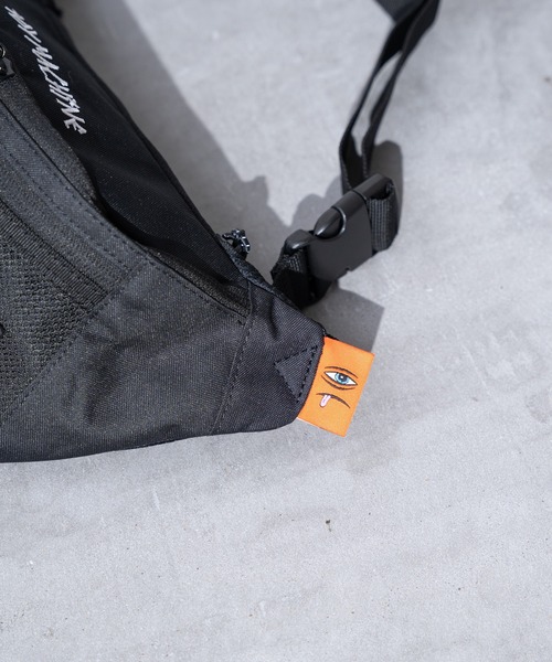 JUGLANS(ユグランス)の「【TOYMACHINE】SLING BAG(ボディバッグ/ウエストポーチ・メンズ・ライトブラウン/ブラック/ブラック系その他・FREE)」の7枚目の写真