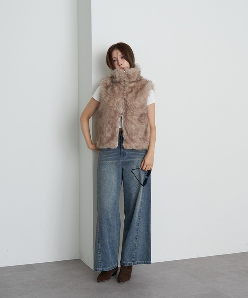 RAY CASSIN（レイカズン）の「ファーベスト（ベスト・レディース・ベージュ系その他2/アイボリー/グレイッシュベージュ・FREE）」の17枚目の写真