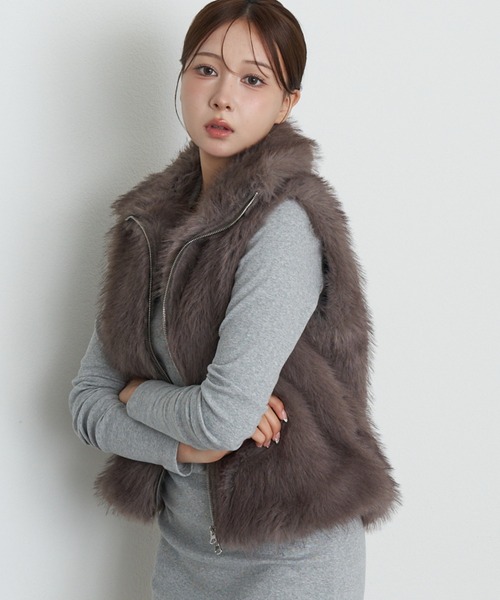 RAY CASSIN（レイカズン）の「ファーベスト（ベスト・レディース・ベージュ系その他2/アイボリー/グレイッシュベージュ・FREE）」の19枚目の写真