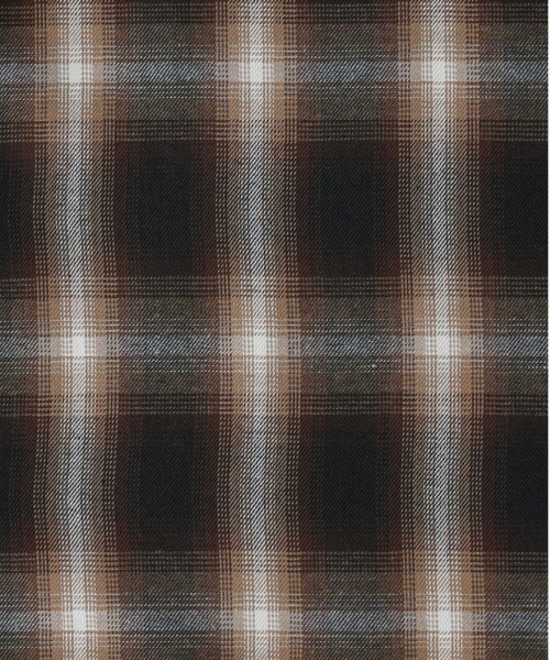 Right-on（ライトオン）の「【ヒップまでカバー】【HONEYSUCKLE ROSE】オンブレチェックシャツ (ゆったりシルエット/前後差丈)（シャツ/ブラウス・レディース・ブルー/ブラック/ブラウン・S/L/M）」の7枚目の写真