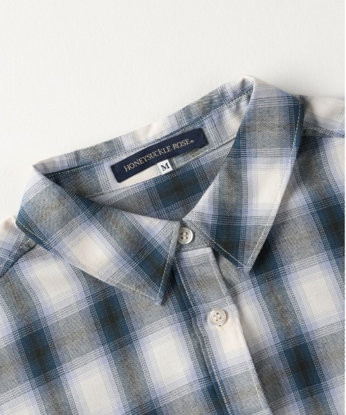 Right-on（ライトオン）の「【ヒップまでカバー】【HONEYSUCKLE ROSE】オンブレチェックシャツ (ゆったりシルエット/前後差丈)（シャツ/ブラウス・レディース・ブルー/ブラック/ブラウン・S/L/M）」の10枚目の写真