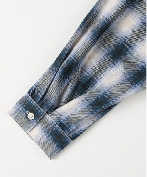 Right-on（ライトオン）の「【ヒップまでカバー】【HONEYSUCKLE ROSE】オンブレチェックシャツ (ゆったりシルエット/前後差丈)（シャツ/ブラウス・レディース・ブルー/ブラック/ブラウン・S/L/M）」の12枚目の写真