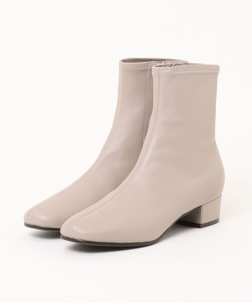 UnReef（アンリーフ）の「ストレッチレザーショートブーツ（ブーツ・レディース・ブラック/ライトグレー・24.5cm/24.0cm/23.5cm/23.0cm/22.5cm）」の2枚目の写真
