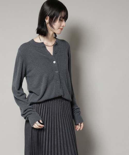 NANO universe（ナノユニバース）の「ミニラメシャギークルーネックカーディガン（カーディガン/ボレロ・レディース・グレー/ホワイト/チャコール・FREE）」の14枚目の写真