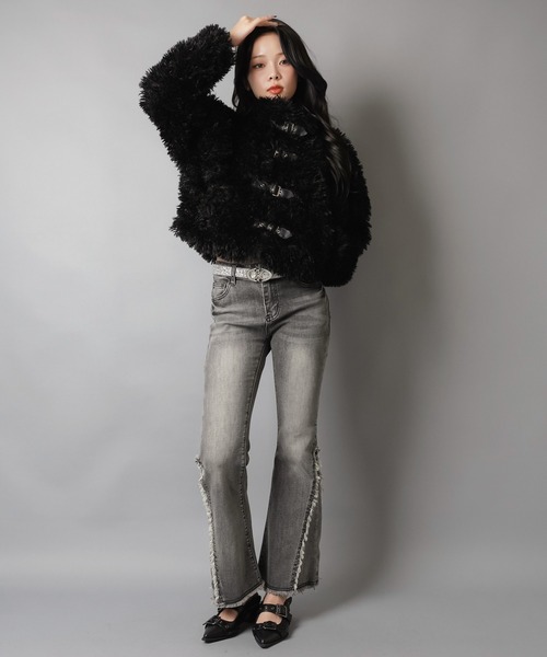 SPINNS（スピンズ）の「今期人気NO.1！まるでぬいぐるみ★愛され素材プードルファーコート（その他アウター・レディース・ブラック/アイボリー/グレイッシュベージュ・ONESIZE）」の5枚目の写真