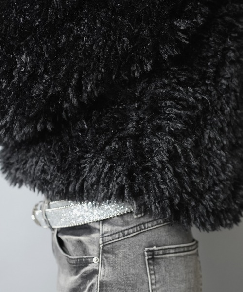 SPINNS（スピンズ）の「今期人気NO.1！まるでぬいぐるみ★愛され素材プードルファーコート（その他アウター・レディース・ブラック/アイボリー/グレイッシュベージュ・ONESIZE）」の4枚目の写真