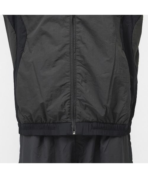 セール】オークリー NEW RETRO WIND JACKET 1.0（ナイロンジャケット