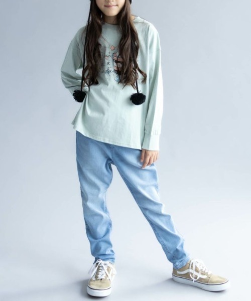 NAVY(ネイビー)の「NAVY のびるモン デニムストレッチスキニーリブパンツ(デニムパンツ・キッズ・ネイビー/ブルー・120/160/150/140/130)」の3枚目の写真