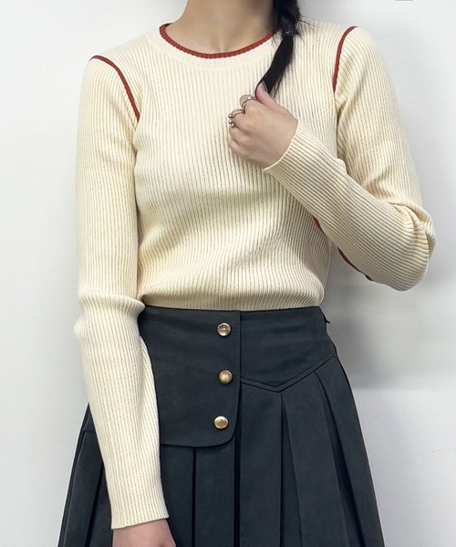 NICOLE CLUB(ニコル クラブ)の「バイカラーニットプルオーバー(ニット/セーター・レディース・ブラウン/アイボリー/ブラック・FREE)」の1枚目の写真