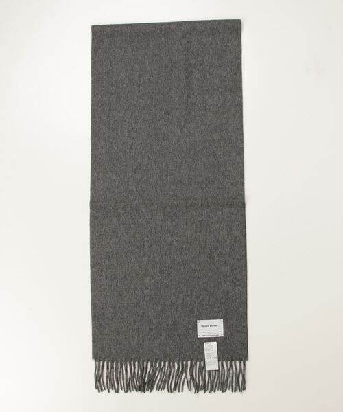 THE INOUE BROTHERS（ザイノウエブラザーズ）の「【The Inoue Brothers】イノウエ ブラザーズ Brushed Scarf（ストール/ショール・メンズ・ブラック/グレイッシュベージュ/カーキ/ライトグレー/ブラウン/ベージュ系その他/キャメル/バーガンディー/ネイビー/ブルー系その他/オレンジ/グレー・FREE）」の3枚目の写真