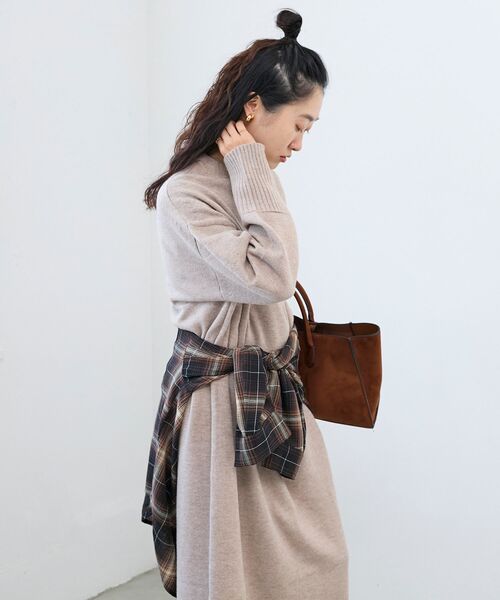 le.coeur blanc(ルクールブラン)の「ネックが選べるニットワンピース(ワンピース・レディース・ブラウン/ブラウン系その他2/ブラック系その他/ブラック/ベージュ/ベージュ系その他2・38)」の13枚目の写真