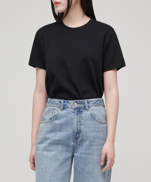 MUSINSA STANDARD WOMAN（ムシンサスタンダードウーマン）の「ウィメンズベーシッククルーネックTシャツ[ブラック]（Tシャツ/カットソー・レディース・その他・SMALL/MEDIUM/LARGE/X-LARGE/X-SMALL）」の5枚目の写真
