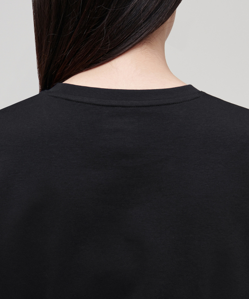 MUSINSA STANDARD WOMAN（ムシンサスタンダードウーマン）の「ウィメンズベーシッククルーネックTシャツ[ブラック]（Tシャツ/カットソー・レディース・その他・SMALL/MEDIUM/LARGE/X-LARGE/X-SMALL）」の8枚目の写真