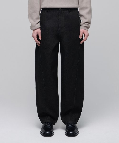 MUSINSA STANDARD（ムシンサスタンダード）の「ツイストセミバルーンデニムパンツ[ローブラック]（デニムパンツ・メンズ・その他・40/38/42/36/34/32/30/31/33/26/27/28/29）」の6枚目の写真