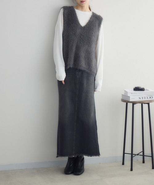 RU.TI.LE(ルチル)の「【RU.TI.LE】リブニットドッキングデニムスカート(デニムスカート・レディース・ネイビー/ブラック・MEDIUM)」の13枚目の写真