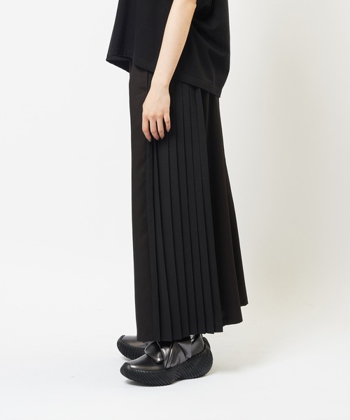 gomme(ゴム)の「プリーツツイルパンツ(その他パンツ・レディース・ブラック・MEDIUM)」の12枚目の写真